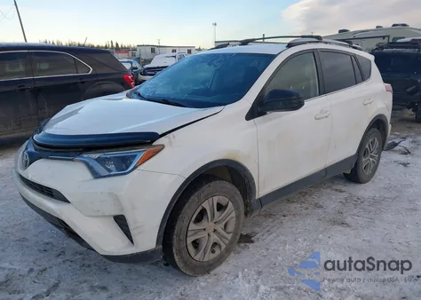 2016 Toyota Rav4 Le z USA, uszkodzony, nr VIN JTMBFREV6GJ061535
